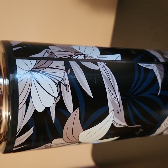 Lug Black and White Floral Thermos/water Bottle - Picture 9 of 10